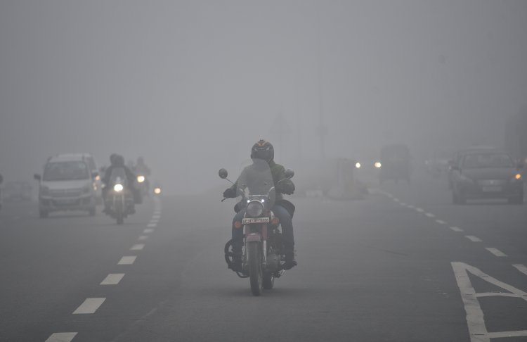 Delhi's minimum temperature dips again, dry winds blow from Himalayas