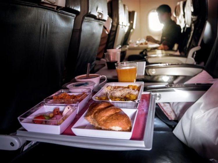 Meal services banned in domestic flights under 2 hours