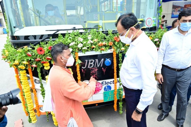 JBM’s ECO-LIFEElectric Air-Conditioned city buses launched by  Shri Vijay Rupani, Hon’ble Chief Minister of Gujarat
