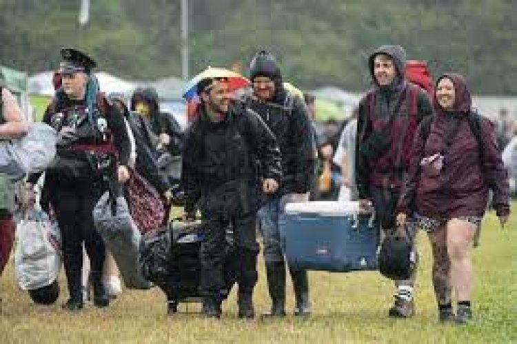 UK holds 1st festival since pandemic start