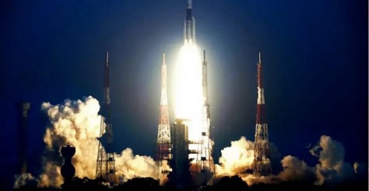 Targeted launch for crewed space mission in 2022: Govt