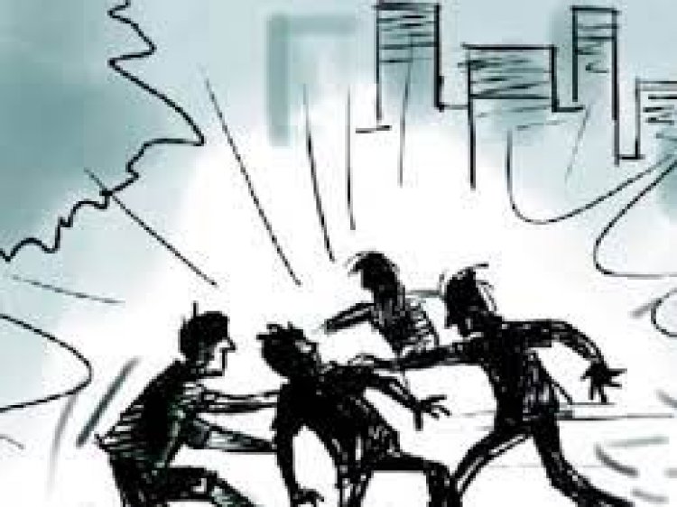 UP: Stones pelted on anti-encroachment team; 30 booked