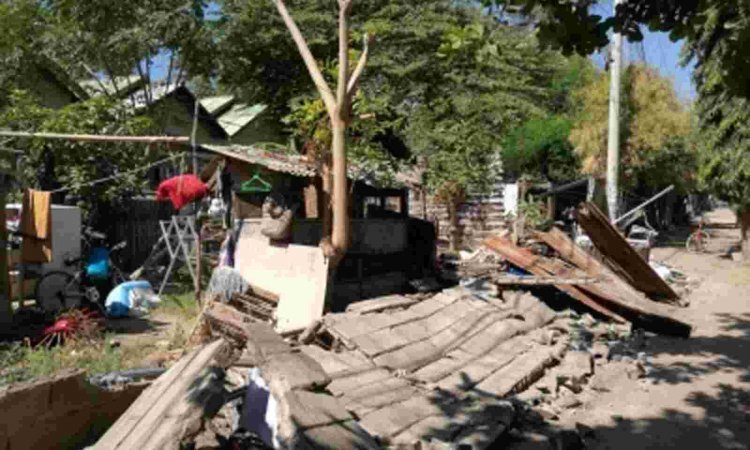 6.2-magnitude quake strikes off eastern Indonesia, no tsunami alert