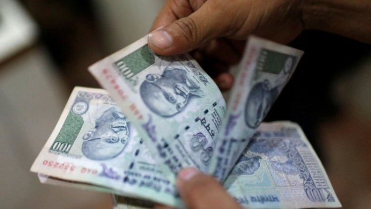 Rupee extends gains for 5th day, rises by 11 paise as dollar, crude weaken