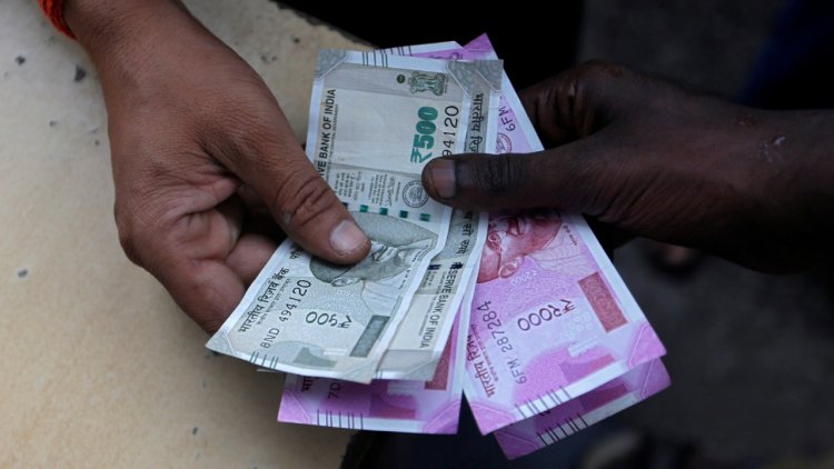 Rupee rallies 39 paise to 74.67 against US dollar
