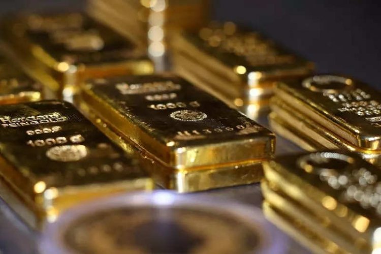 Gold gains Rs 130; silver rises by Rs 273