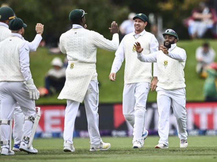 South Africa beats New Zealand by 198 runs, splits series