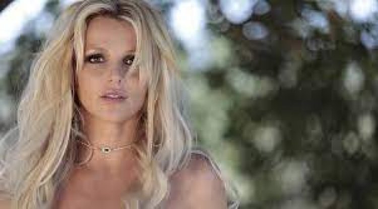 Britney Spears confirms writing a book in Instagram post, deletes later