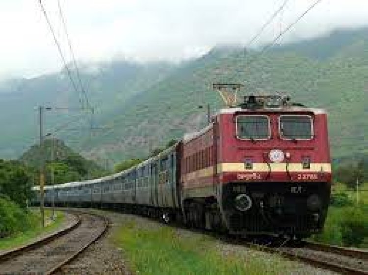 ECoR extends bedroll & linen service in trains
