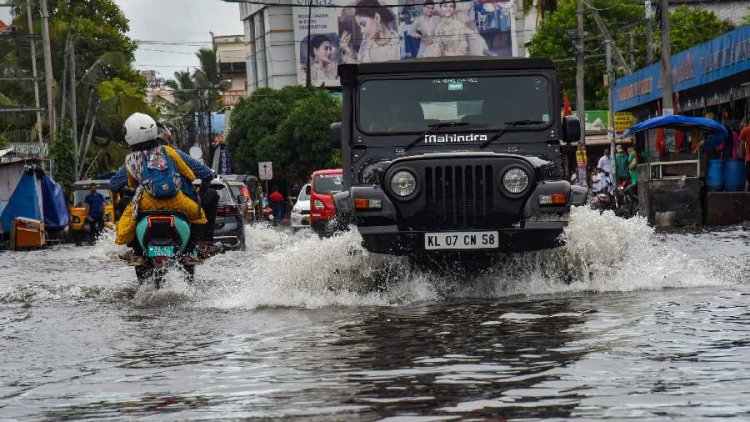 IMD issues orange alert in 12 districts in Kerala as heavy rain continues
