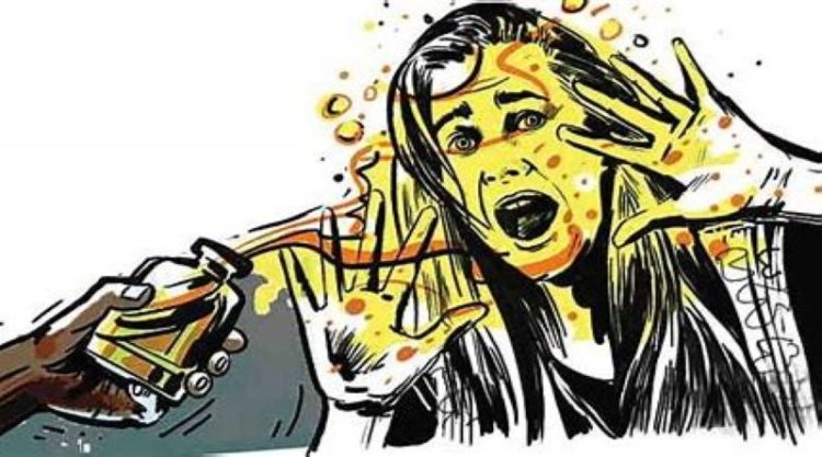Jilted lover throws acid on woman in Bengaluru