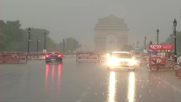 Heavy rains in parts of Delhi
