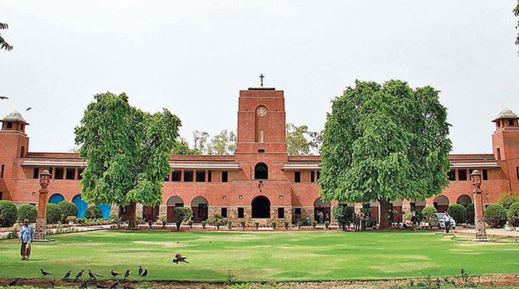 1,700 applications received from students for DU's fee waiver scheme