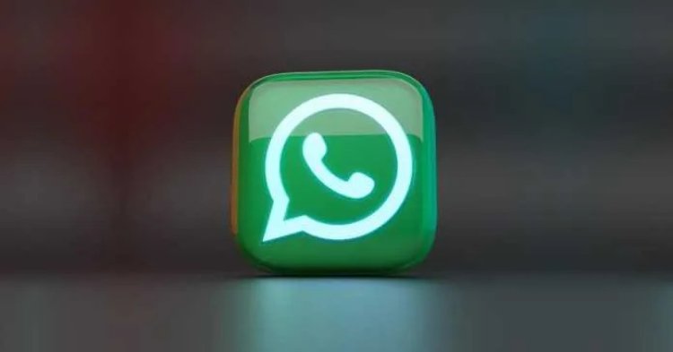 WhatsApp's new feature allows adding descriptions to forwarded messages