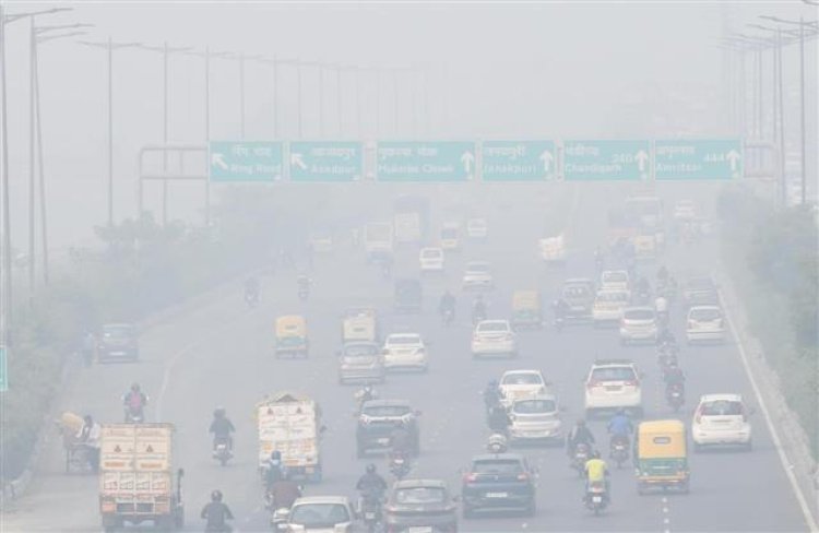 Delhi: CAQM advises implementation of air pollution norms, warns of action