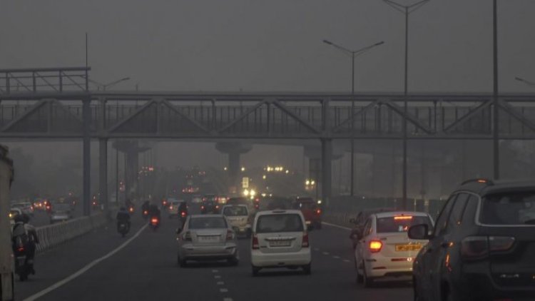 Delhi's air quality slips back to 'very poor' category with AQI at 337