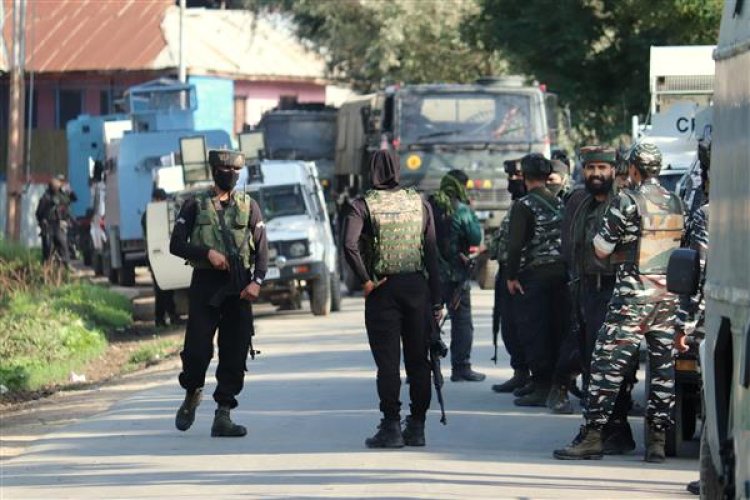 Three army personnel killed in encounter with militants in J-K's Kulgam