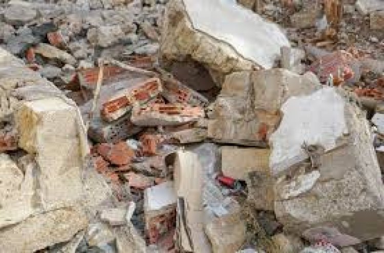 Six injured as roof of under-construction building collapses in Delhi