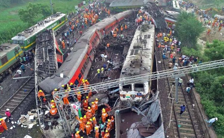 Odisha train crash: Oppn condoles loss of lives, blames signalling system
