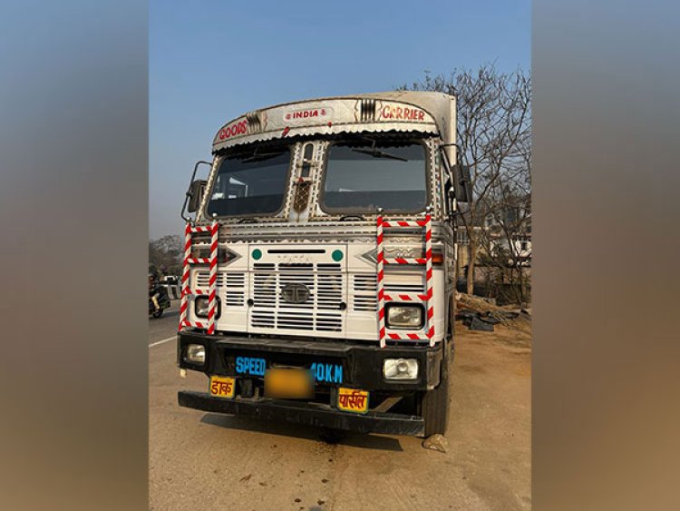 Assam: Cattle-laden truck seized in Jorabat, 2 apprehended