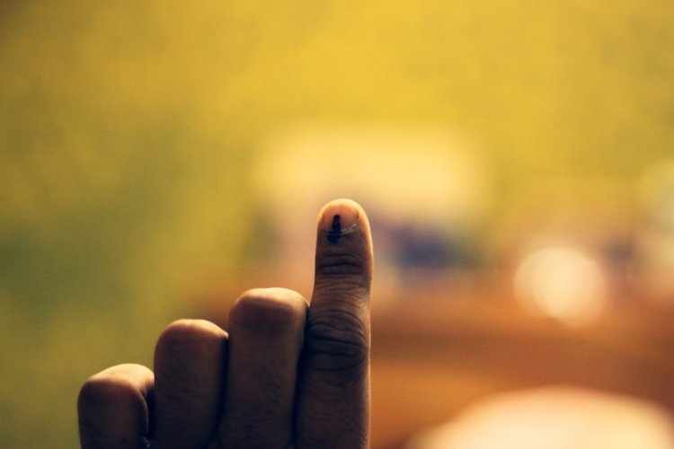 Ls polls: 8.8 pc voter turnout in Maharashtra in 2 hours