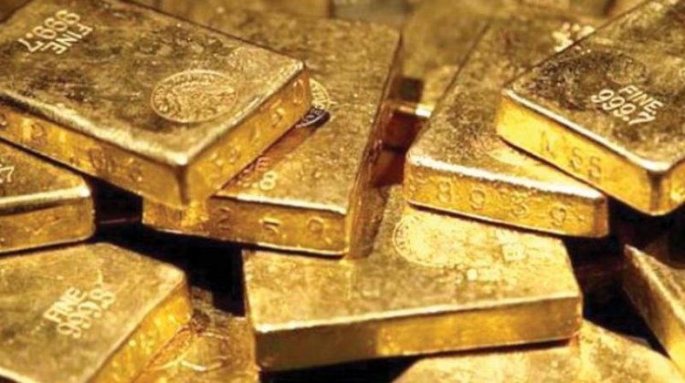 Gold rises Rs 150 on jewellers' buying, weak rupee