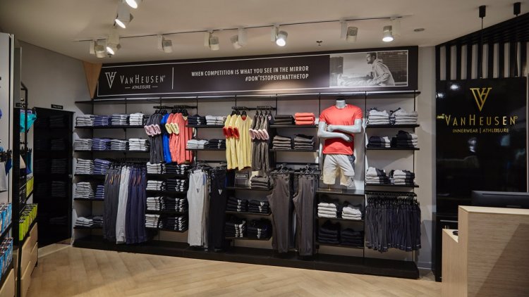 Van Heusen Launches its Largest Store in Mumbai on Linking Road, Bandra