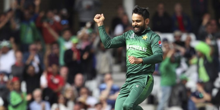 Hafeez hails 'total team effort' as Pakistan shock England