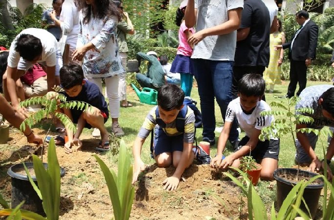 DLF5 Residents Plant the Seeds for a Sustainable Future