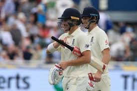 Burns and Root hold firm for England in Ashes opener