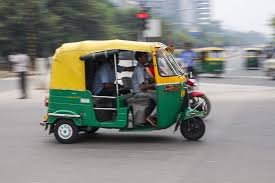 Delhi govt supports removal of cap on registration of auto-rickshaws in SC