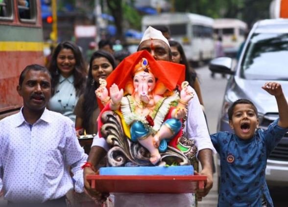 Ganesh fest begins; devotees open heart, homes to welcome God