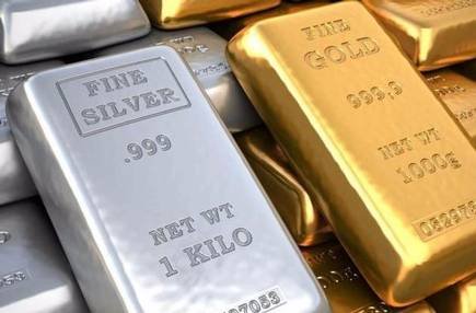 Gold prices fall Rs 372; silver too drops Rs 1,150