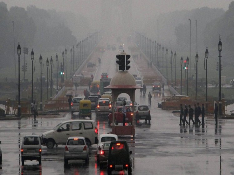 Overnight rain in Delhi brings temperature down