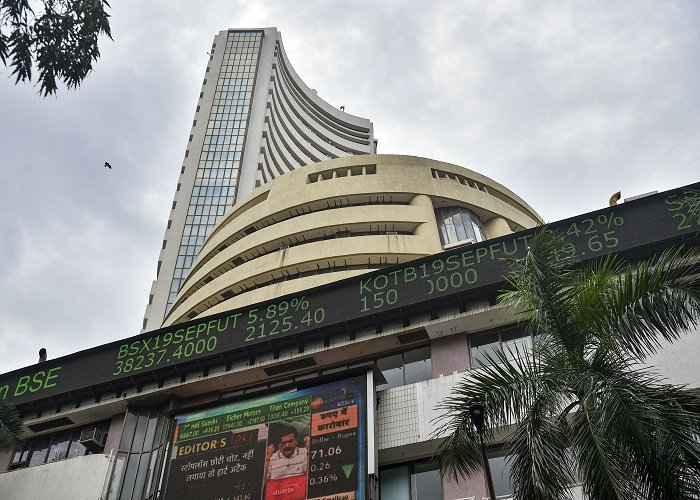 Sensex soars over 1,300 pts to reclaim 39,000 level; Nifty above 11,500