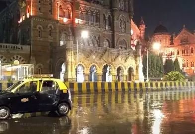 Rains lash parts of Mumbai, adjoining areas