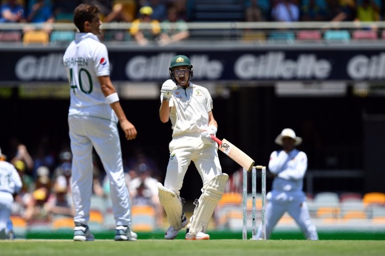 Australia dominate Pakistan with bat and ball