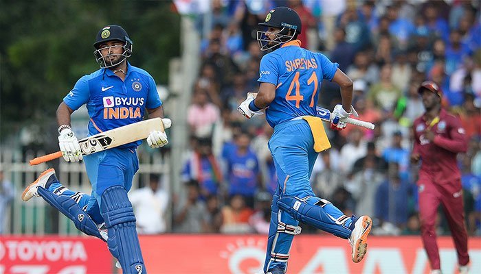 India score 287/8 in first ODI
