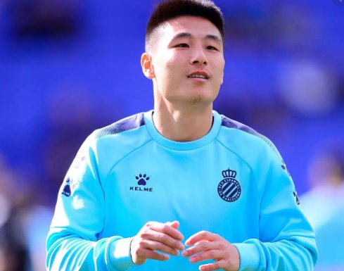 Chinese football star Wu Lei has coronavirus in Spain