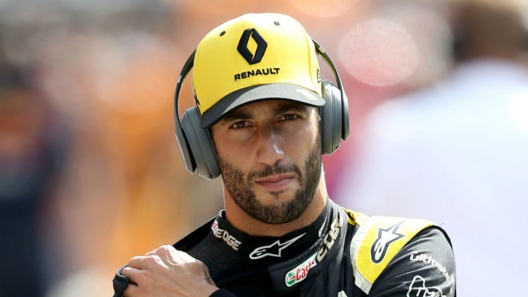 Ricciardo 'in Ferrari talks' before McLaren switch