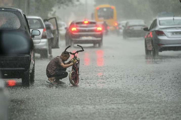 Uttarakhand lashed by intermittent rains