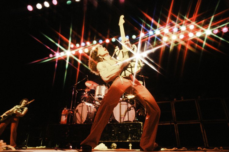 Exemplary Rock Music- Guitar Player Eddie Van Halen Dies of Cancer