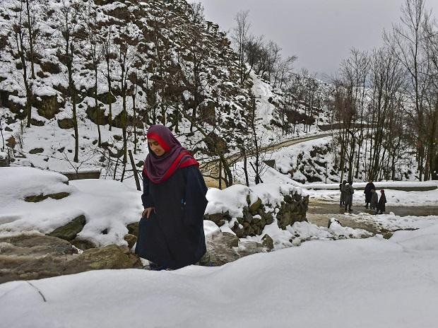 Srinagar records lowest temperature in 8 years at minus 7.8 degrees Celsius